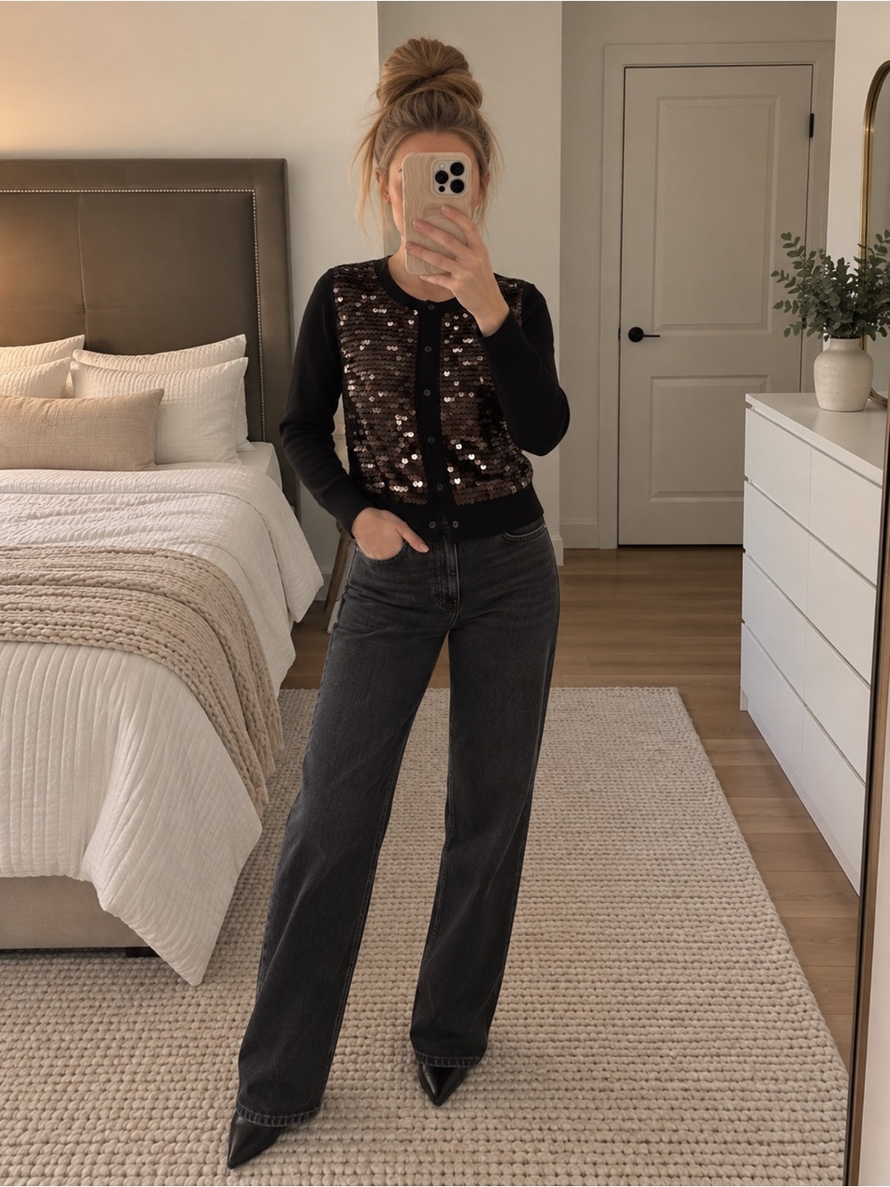 Diane Von Furstenberg Cardigan with sequins on the front